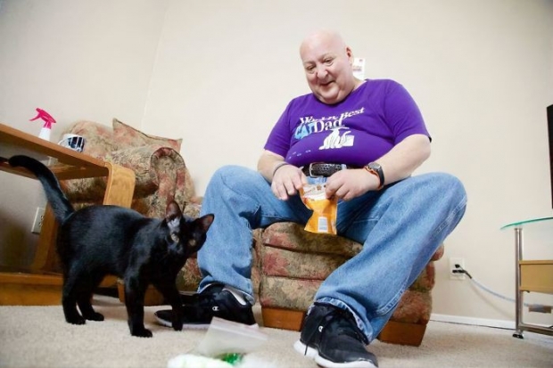 16- This awesome cat who helps its owner with some brain-induced seizures